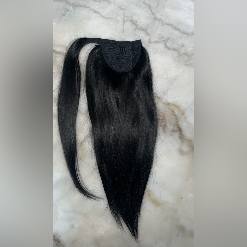 #1 JET BLACK PREMIUM PONYTAIL EXTENSIONS (180g)